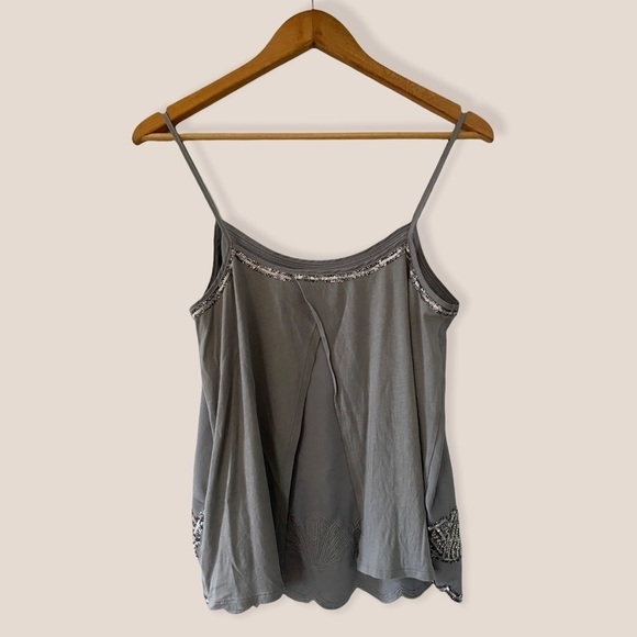 Express Sequins Open Back Camisole - Picture 4 of 6